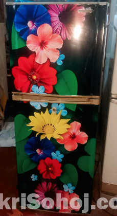 ব্যবহৃত স্যামসাং ফ্রিজ,  অনেক সুন্দর চলে,